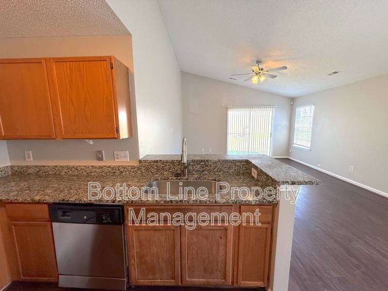 House for rent at 11822 Stewarts Crossing Dr, Charlotte, NC 28215