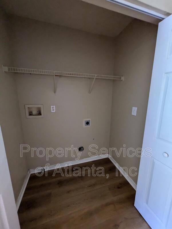 House for rent at 518 Arbor Ridge Dr, Stone Mountain, GA 30087