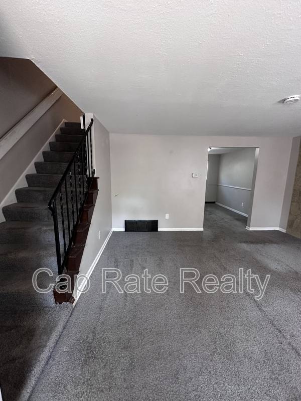 House for rent at 1648 Smith Rd, Columbus, OH 43207