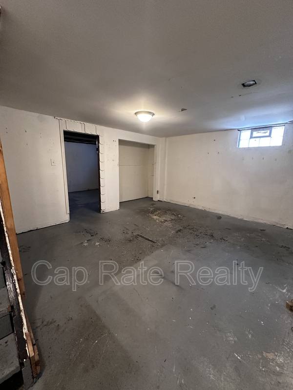 House for rent at 1648 Smith Rd, Columbus, OH 43207