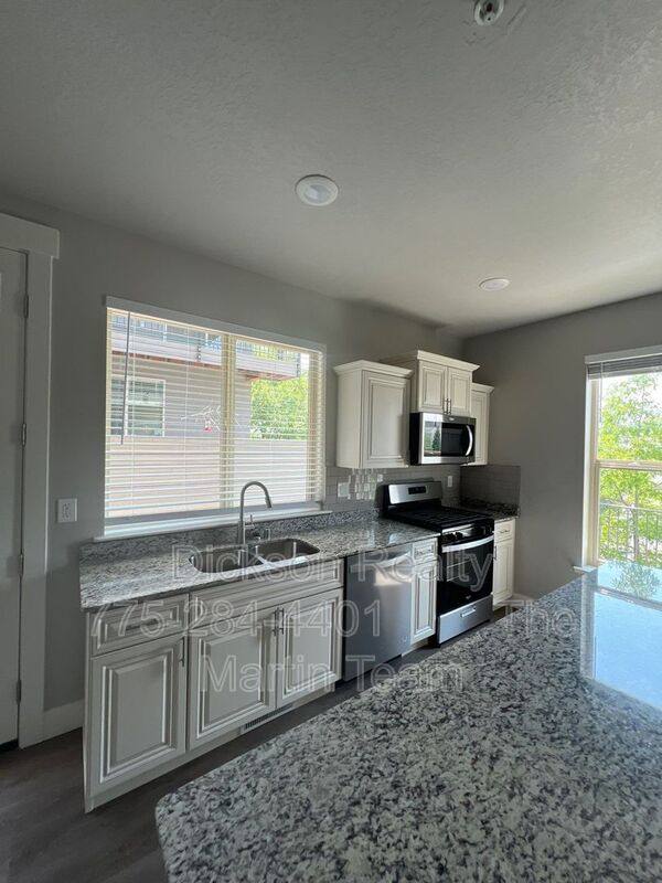 Townhouse for rent at 760 Bluffs Court #101, Reno, NV 89523