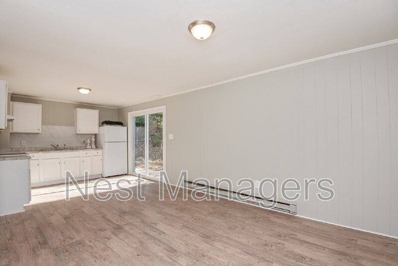 Apartment for rent at 1401 Briarcliff Dr #B, Fayetteville, NC 28301
