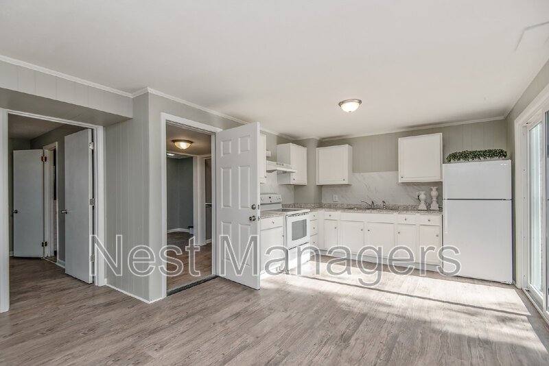 Apartment for rent at 1401 Briarcliff Dr #B, Fayetteville, NC 28301