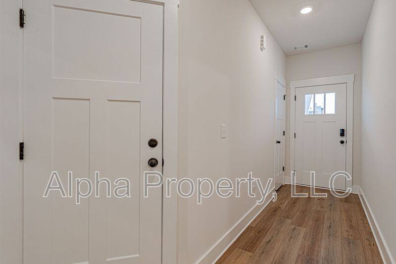 Townhouse for rent at 1554 Shallons Court, Spartanburg, SC 29301