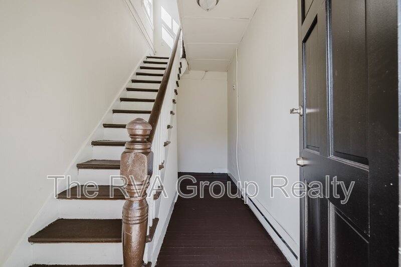 Apartment for rent at 929 Farmer St, Petersburg, VA 23803