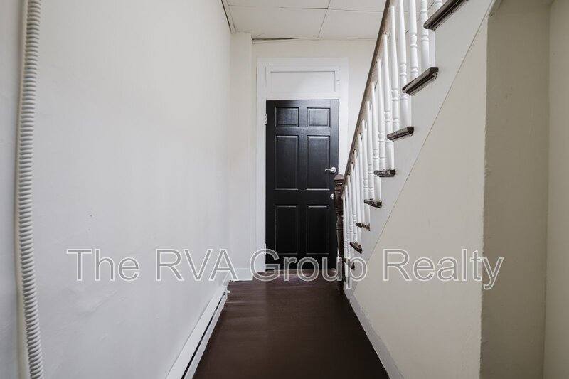 Apartment for rent at 929 Farmer St, Petersburg, VA 23803