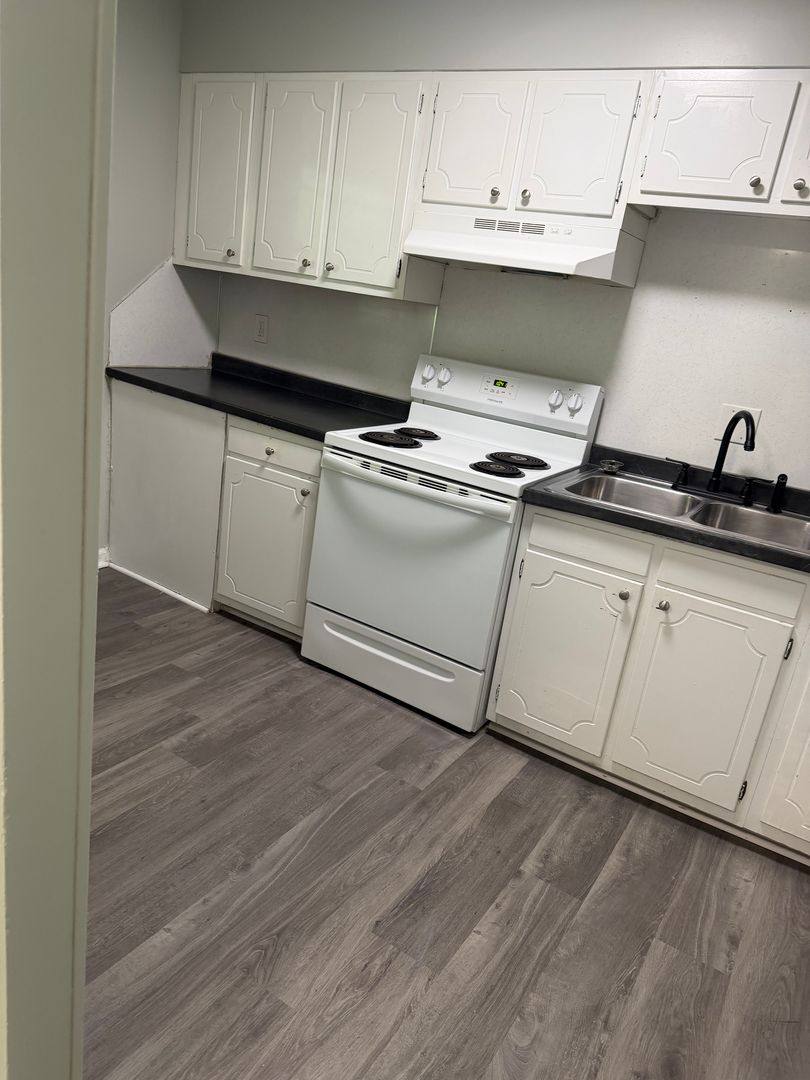 Apartment for rent at 812 Burwind Court, Kingsport, TN 37660