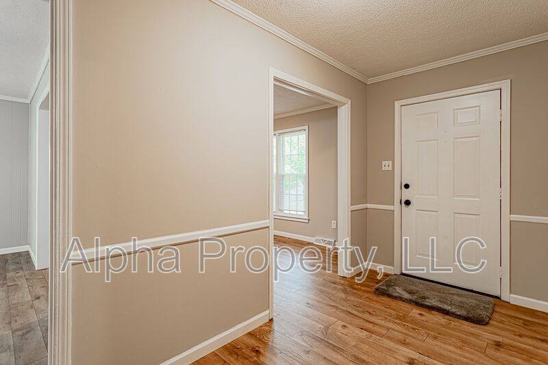 House for rent at 111 Canebrake Dr, Greer, SC 29650