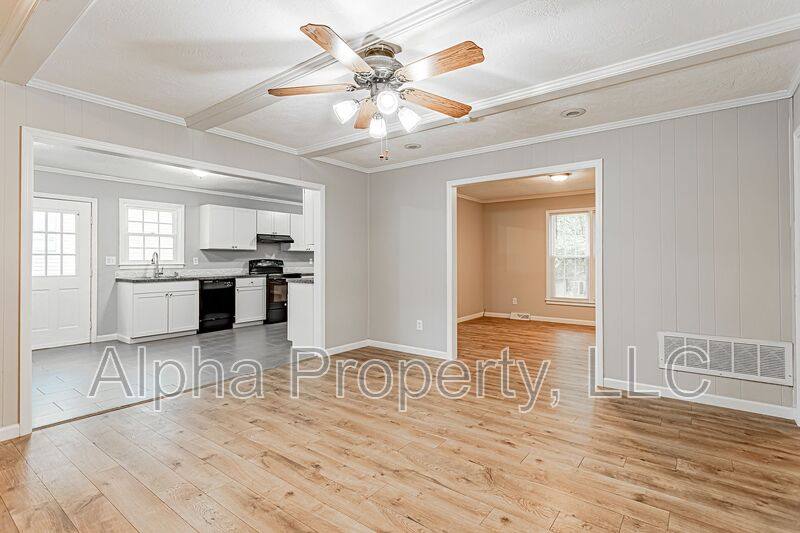 House for rent at 111 Canebrake Dr, Greer, SC 29650