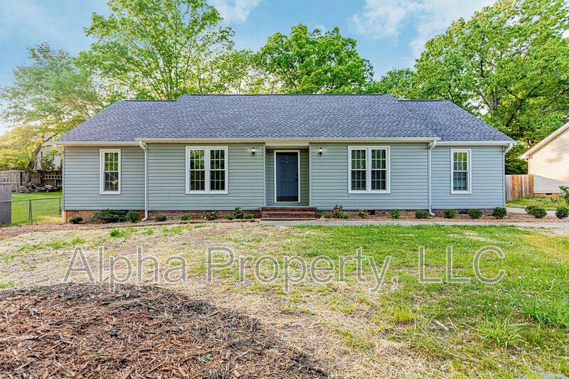 House for rent at 111 Canebrake Dr, Greer, SC 29650