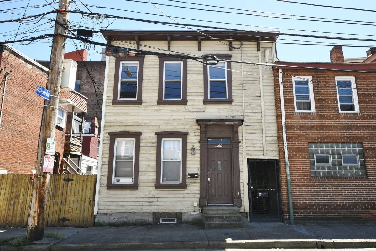 Apartment for rent at 1606 Bingham St, Pittsburgh, PA 15203