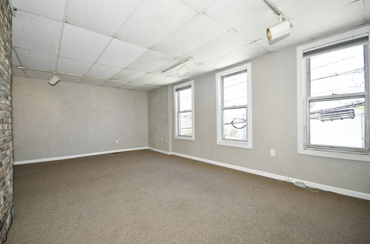 Apartment for rent at 1606 Bingham St, Pittsburgh, PA 15203