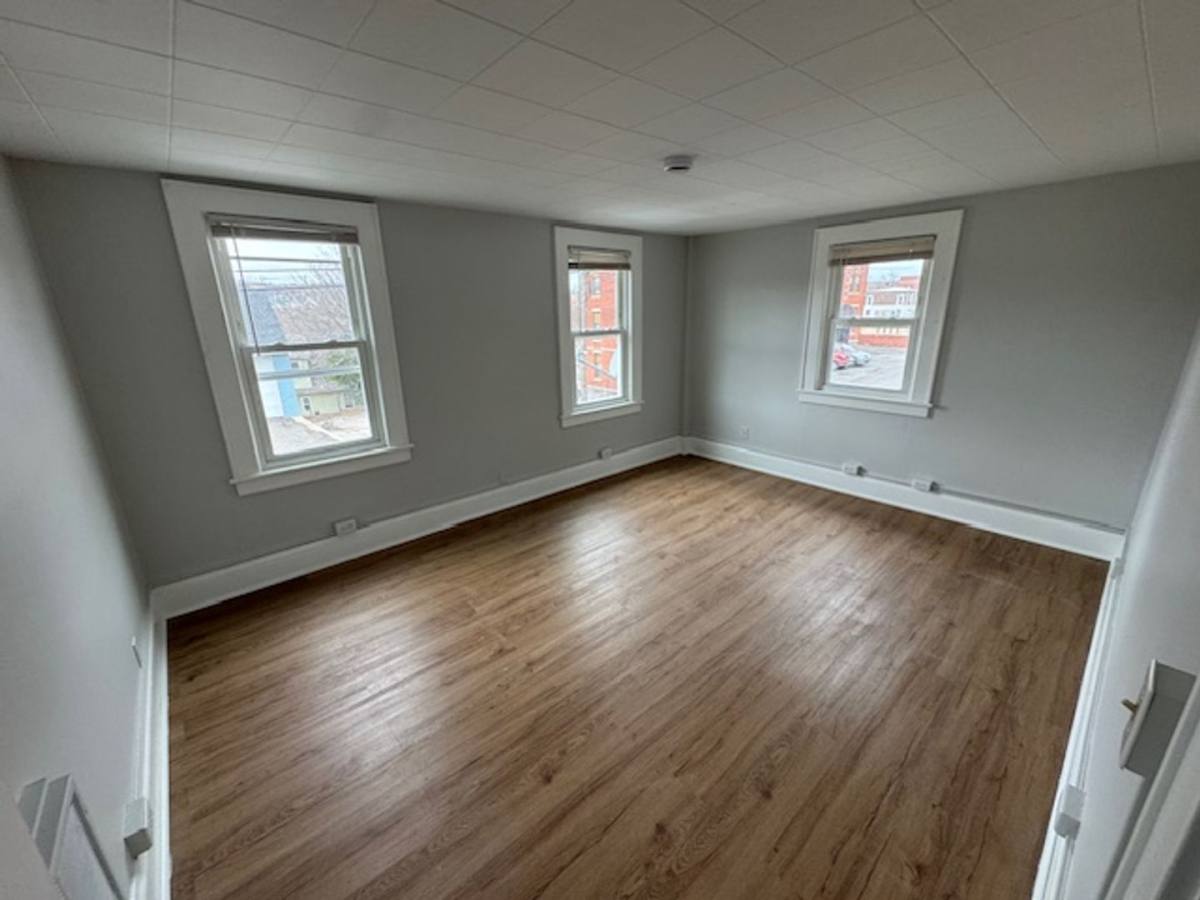 Apartment for rent at 39 Bank St, Derby, CT 06418