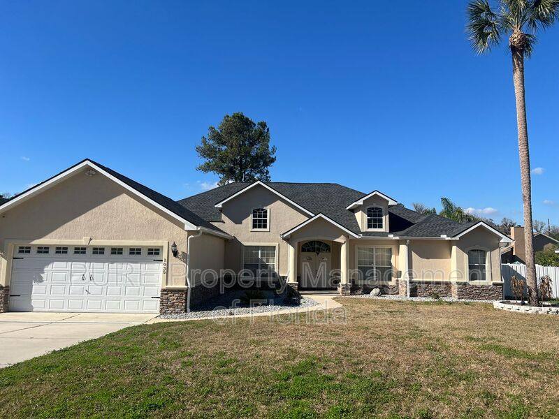 House for rent at 1035 SW 33rd Place, Ocala, FL 34471