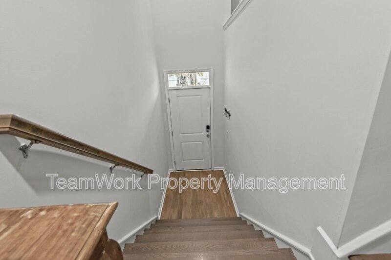 Townhouse for rent at 306 Spindlewood Way, Charleston, SC 29414