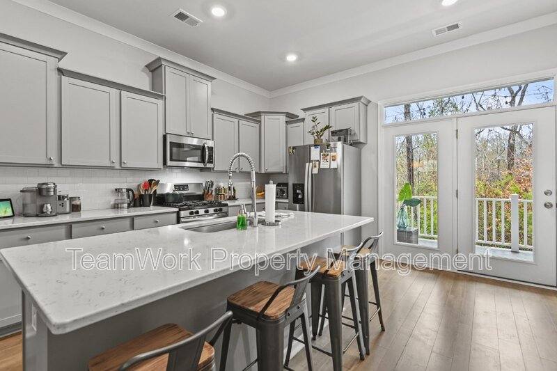 Townhouse for rent at 306 Spindlewood Way, Charleston, SC 29414