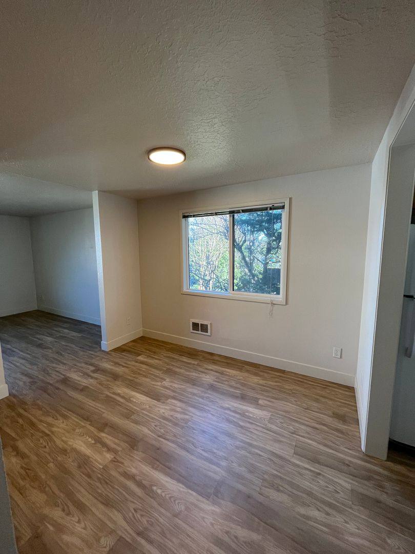 Apartment for rent at 1743-1745 SE Tenino St, Portland, OR 97202