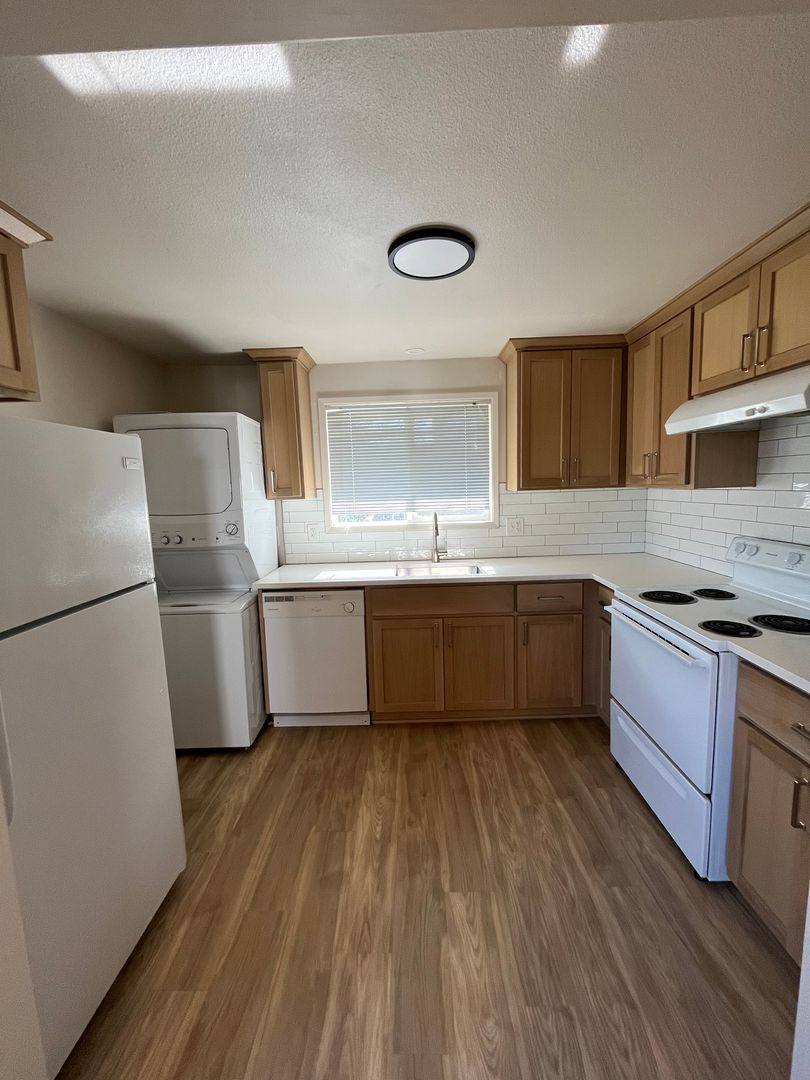Apartment for rent at 1743-1745 SE Tenino St, Portland, OR 97202