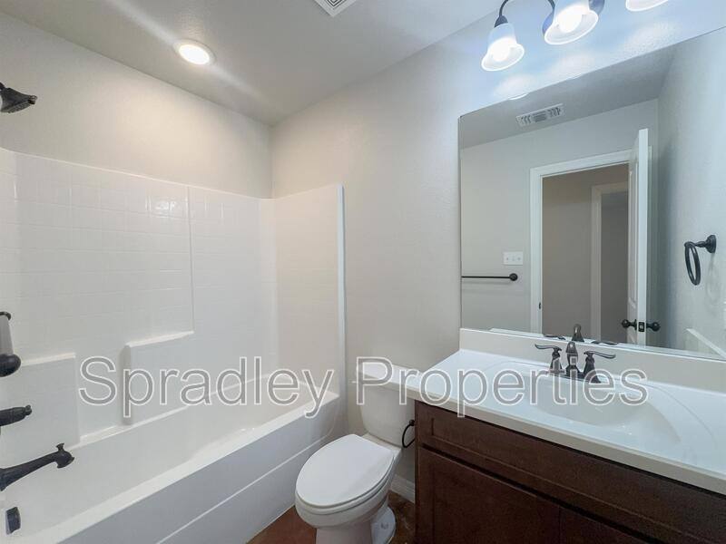 Apartment for rent at 203A Sparrow Cove, Troy, TX 76579