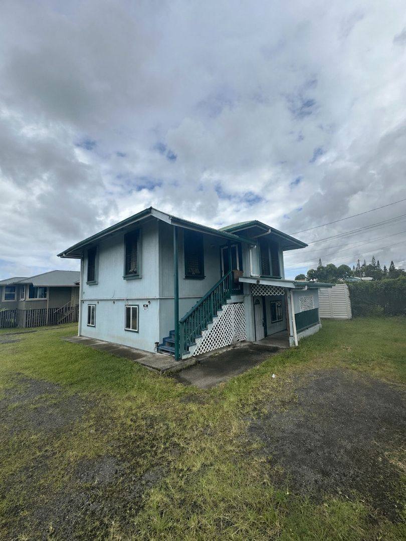 House for rent at 1521-B Kinoole St, Hilo, HI 96720