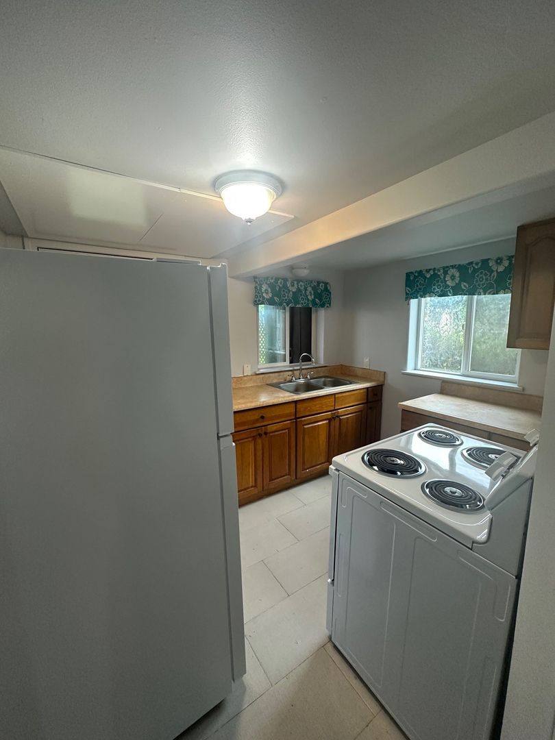 House for rent at 1521-B Kinoole St, Hilo, HI 96720