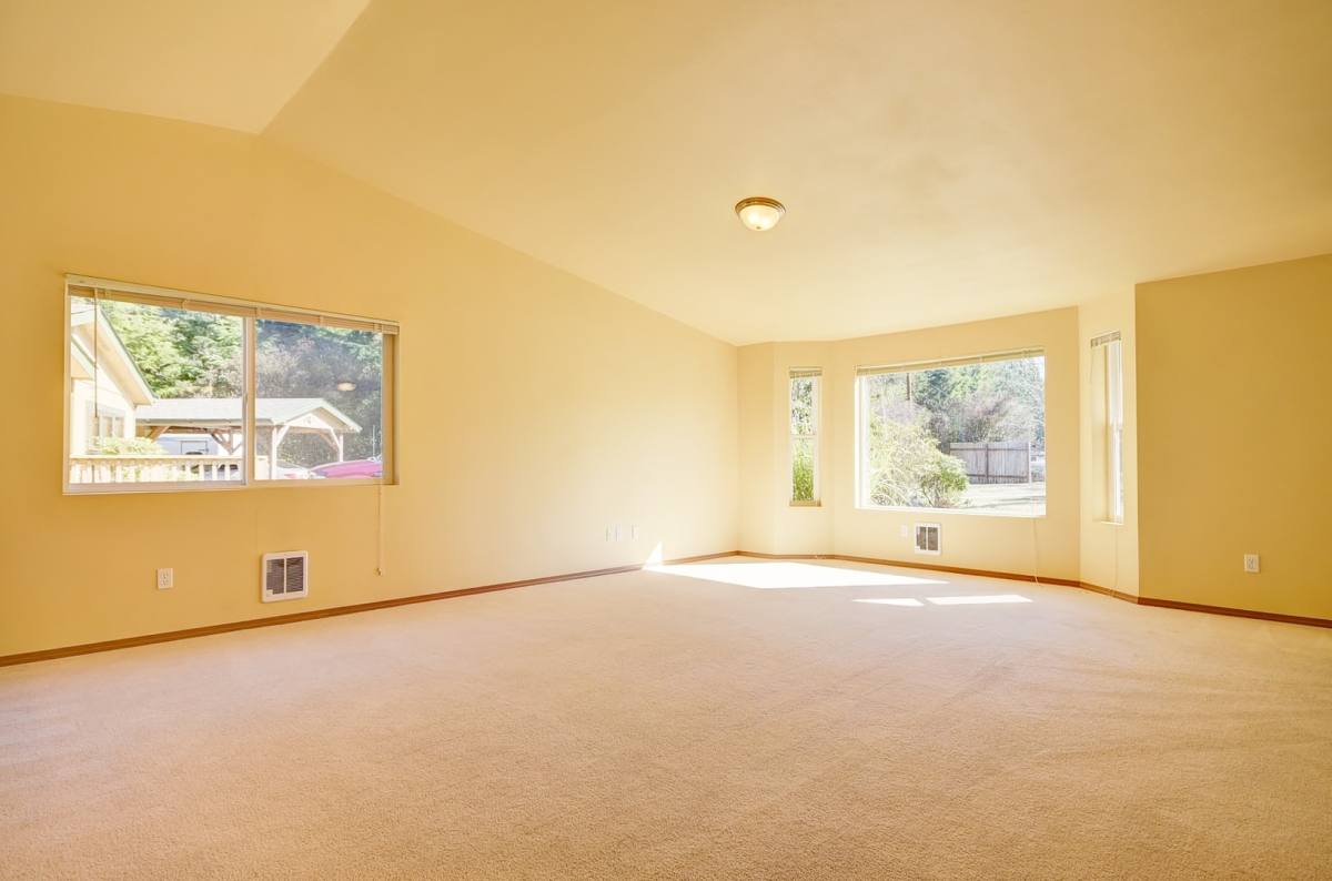 House for rent at 404 Sycamore Dr, Coupeville, WA 98239