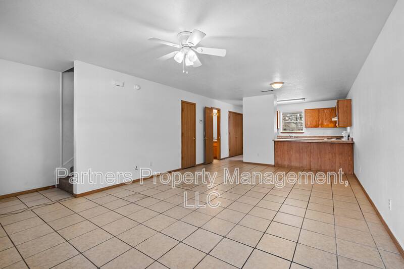 Apartment for rent at 892 Curtis Ave #1, Fayetteville, AR 72701