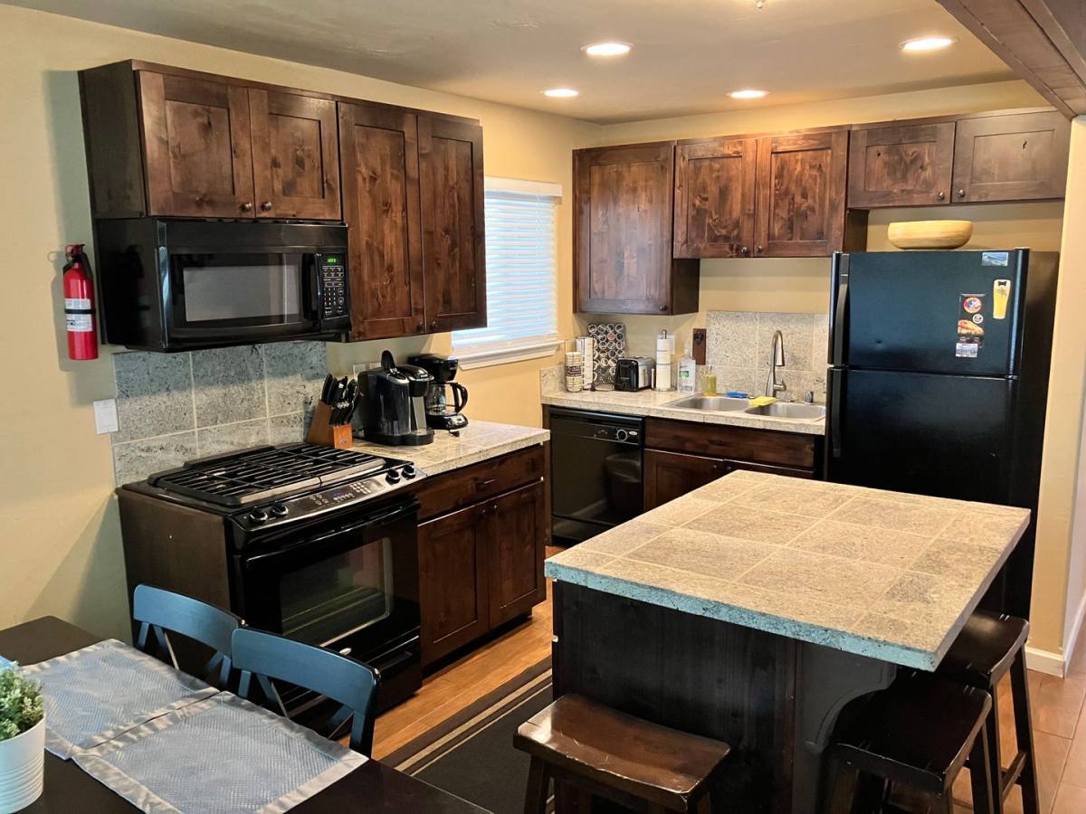 House for rent at 968 Tanglewood Dr, South Lake Tahoe, CA 96150
