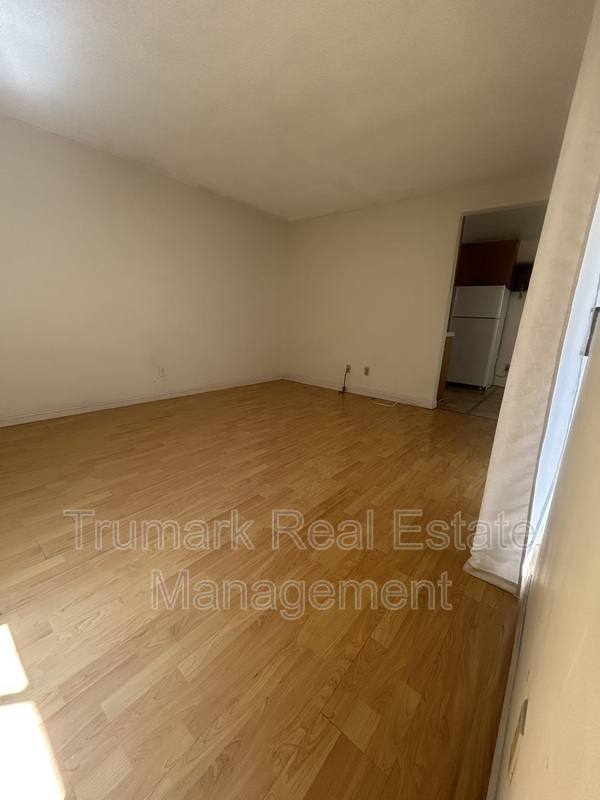 Apartment for rent at 4401 Clayton Ave #3, Los Angeles, CA 90027