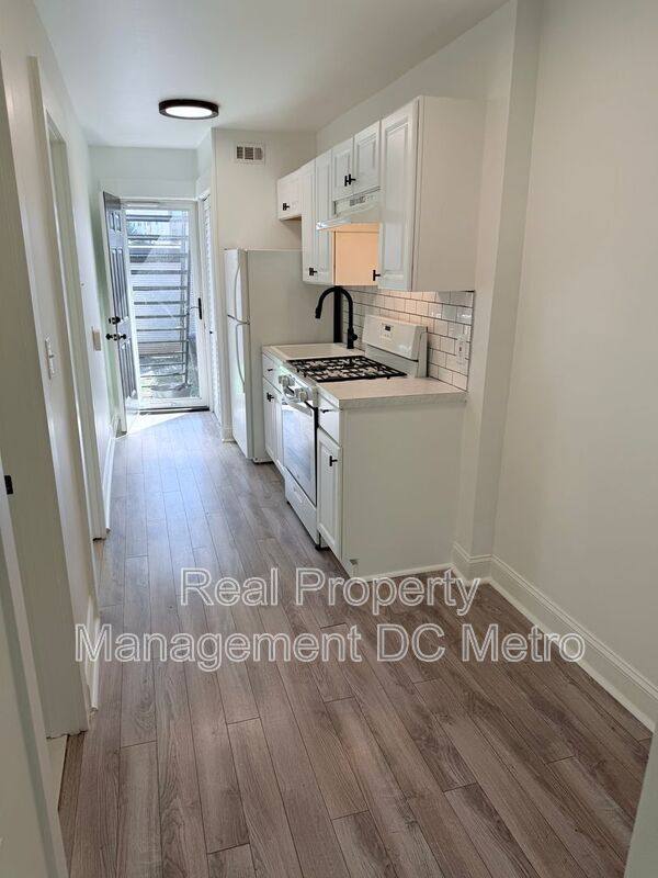 Townhouse for rent at 1447 Holbrook St NE, Washington, DC 20002