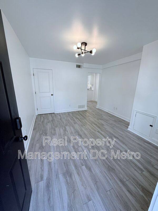 Townhouse for rent at 1447 Holbrook St NE, Washington, DC 20002