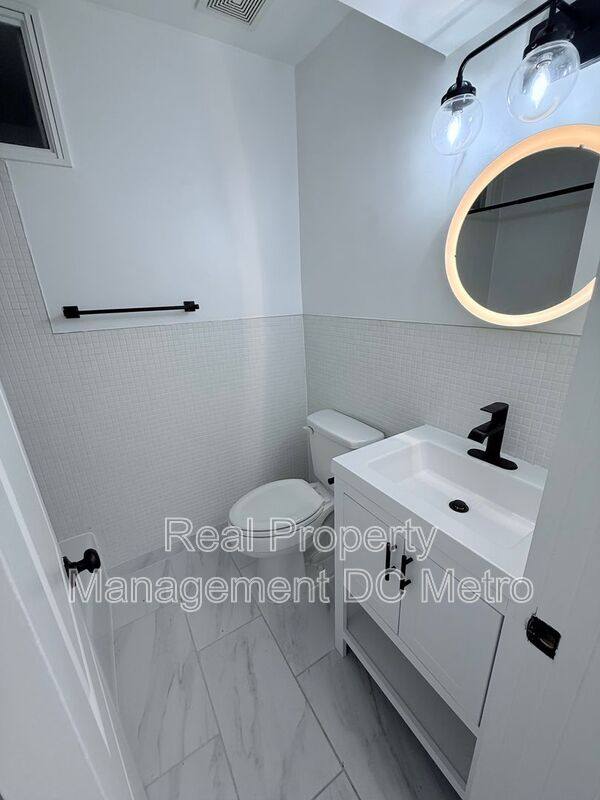 Townhouse for rent at 1447 Holbrook St NE, Washington, DC 20002