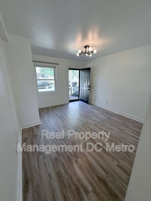 Townhouse for rent at 1447 Holbrook St NE, Washington, DC 20002