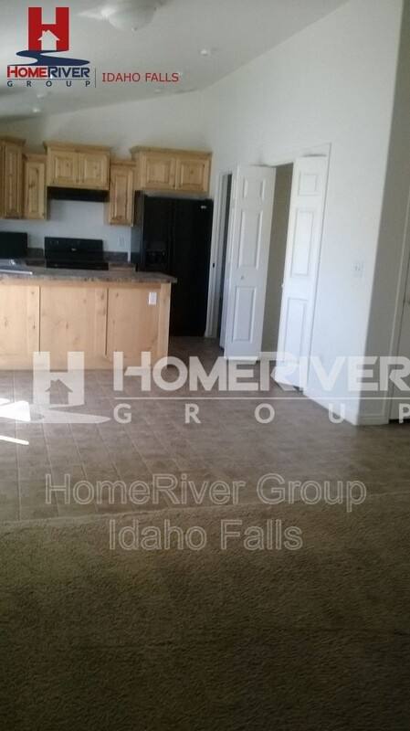 243 Bridger Dr, Idaho Falls, ID 83406 - House for Rent - Image 2