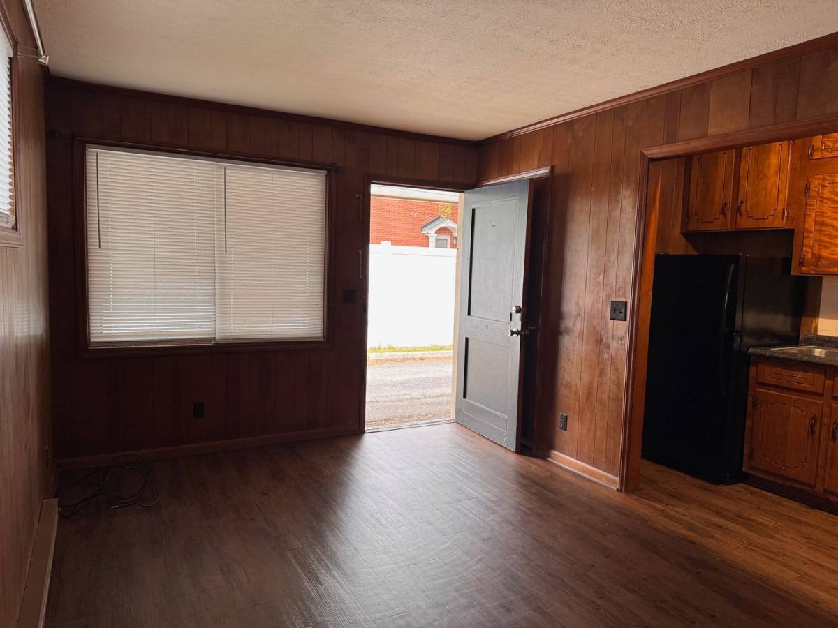 Apartment for rent at 629 S Cox St, Asheboro, NC 27203