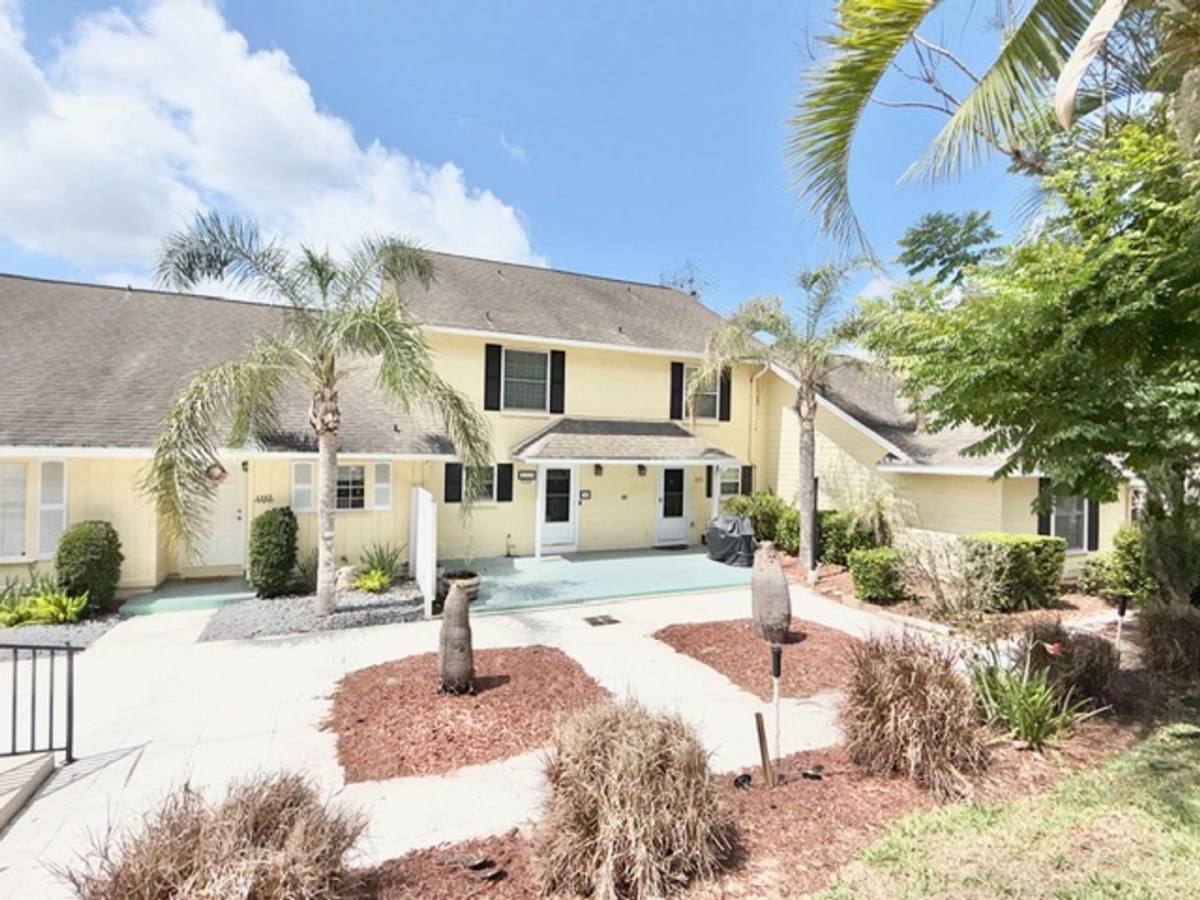 Townhouse for rent at 1355 Villa Lane, Apopka, FL 32712