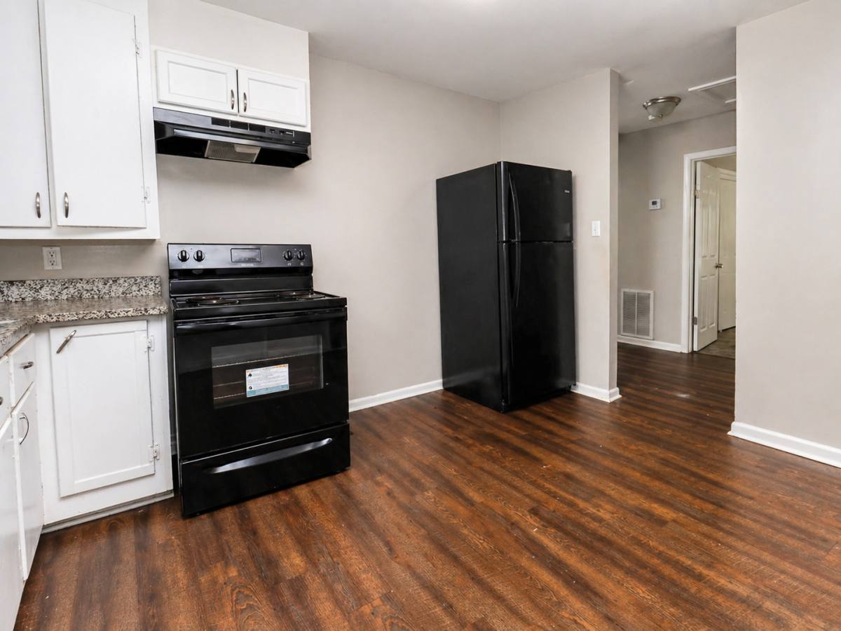 Apartment for rent at 167 2nd St SE, Graysville, AL 35073