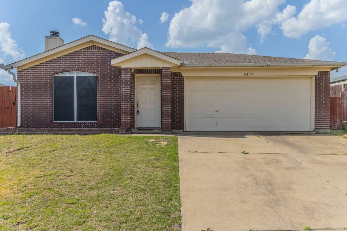 House for rent at 6433 Riverwater Trail, Fort Worth, TX 76179