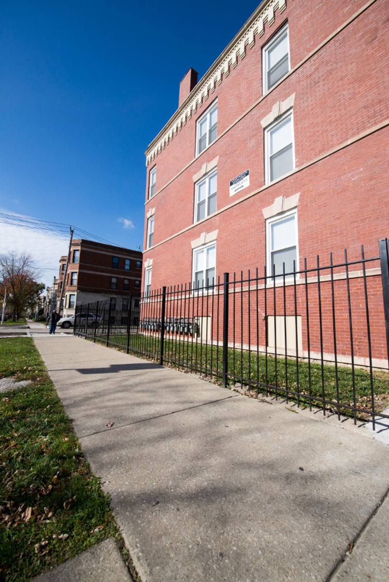 Apartment for rent at 3454 W Lexington St, Chicago, IL 60624