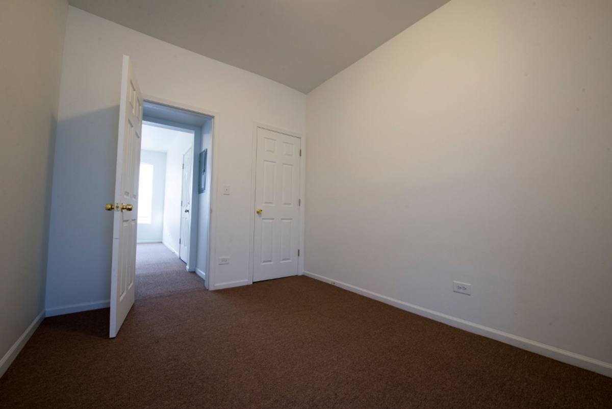 Apartment for rent at 3454 W Lexington St, Chicago, IL 60624