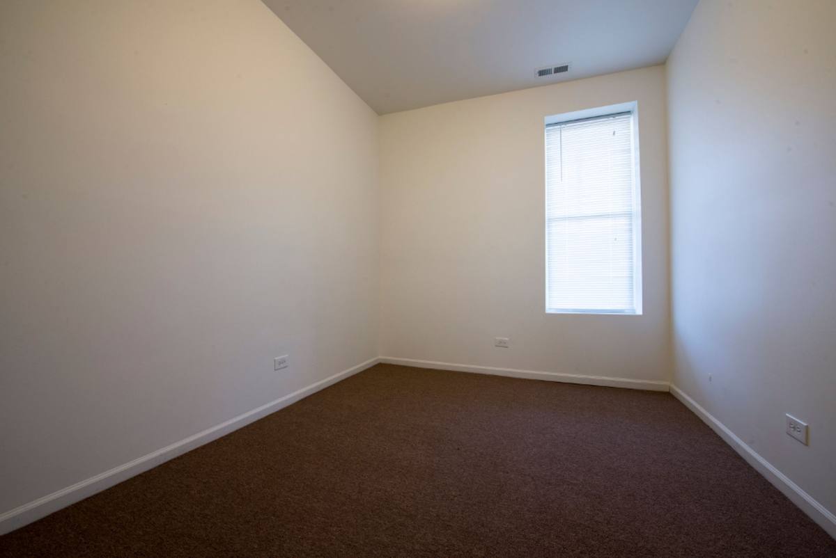 Apartment for rent at 3454 W Lexington St, Chicago, IL 60624
