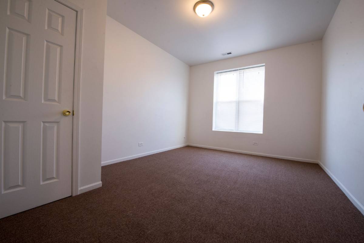 Apartment for rent at 3454 W Lexington St, Chicago, IL 60624