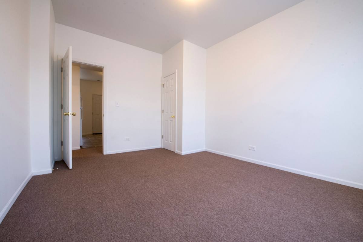 Apartment for rent at 3454 W Lexington St, Chicago, IL 60624