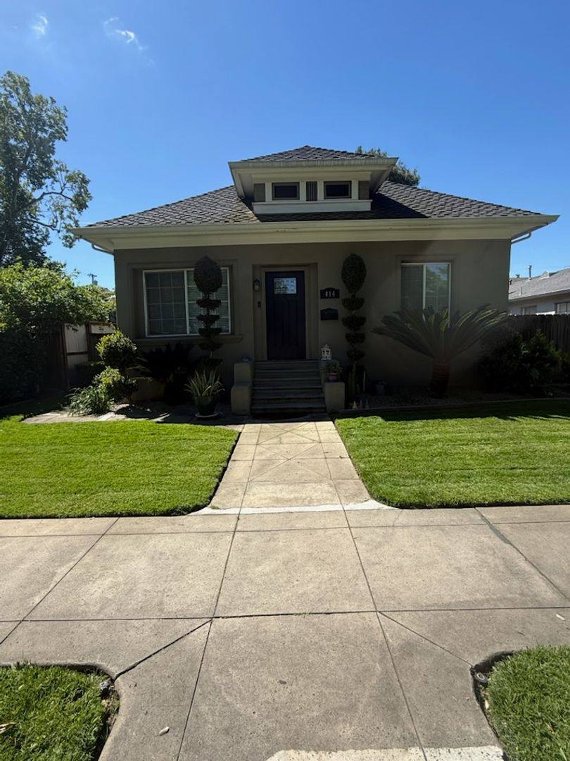 Apartment for rent at 414 W Oak St, Lodi, CA 95240