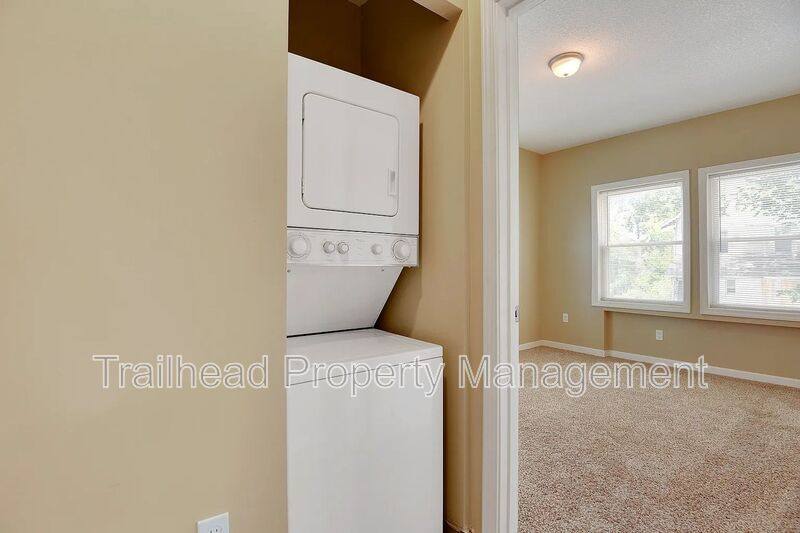 Apartment for rent at 30 E Linwood #203, Kansas City, MO 64111