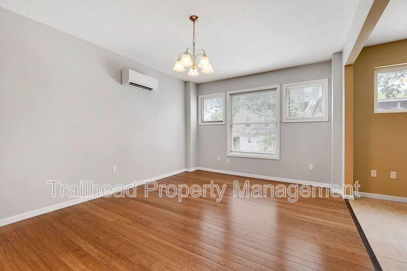 Apartment for rent at 30 E Linwood #203, Kansas City, MO 64111