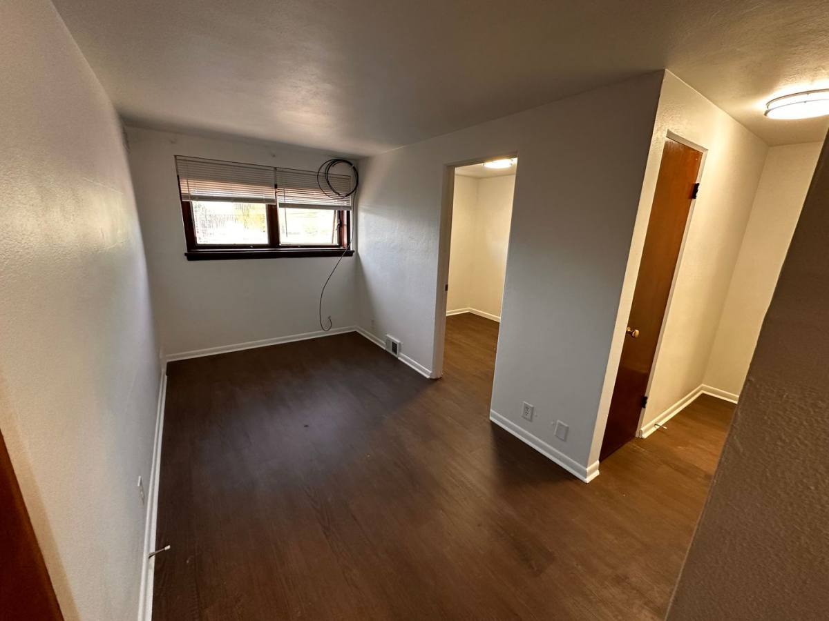 Apartment for rent at 1209 N St, Peoria, IL 61606