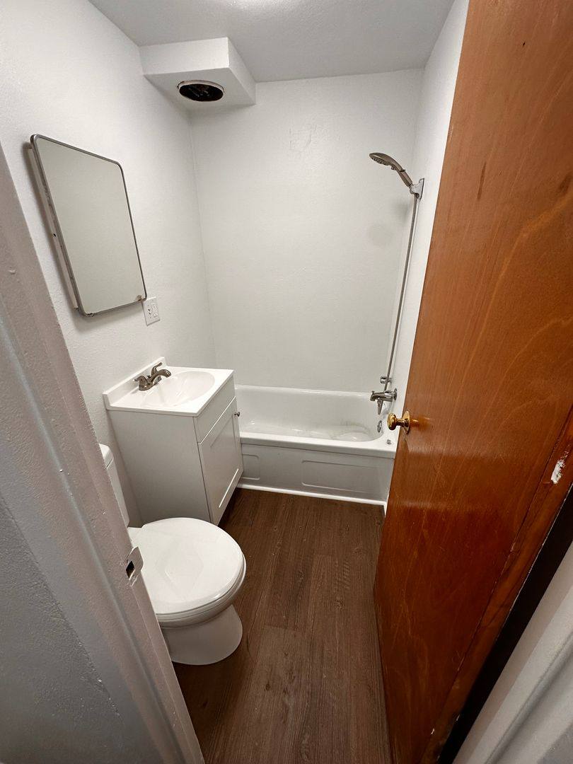 Apartment for rent at 1209 N St, Peoria, IL 61606