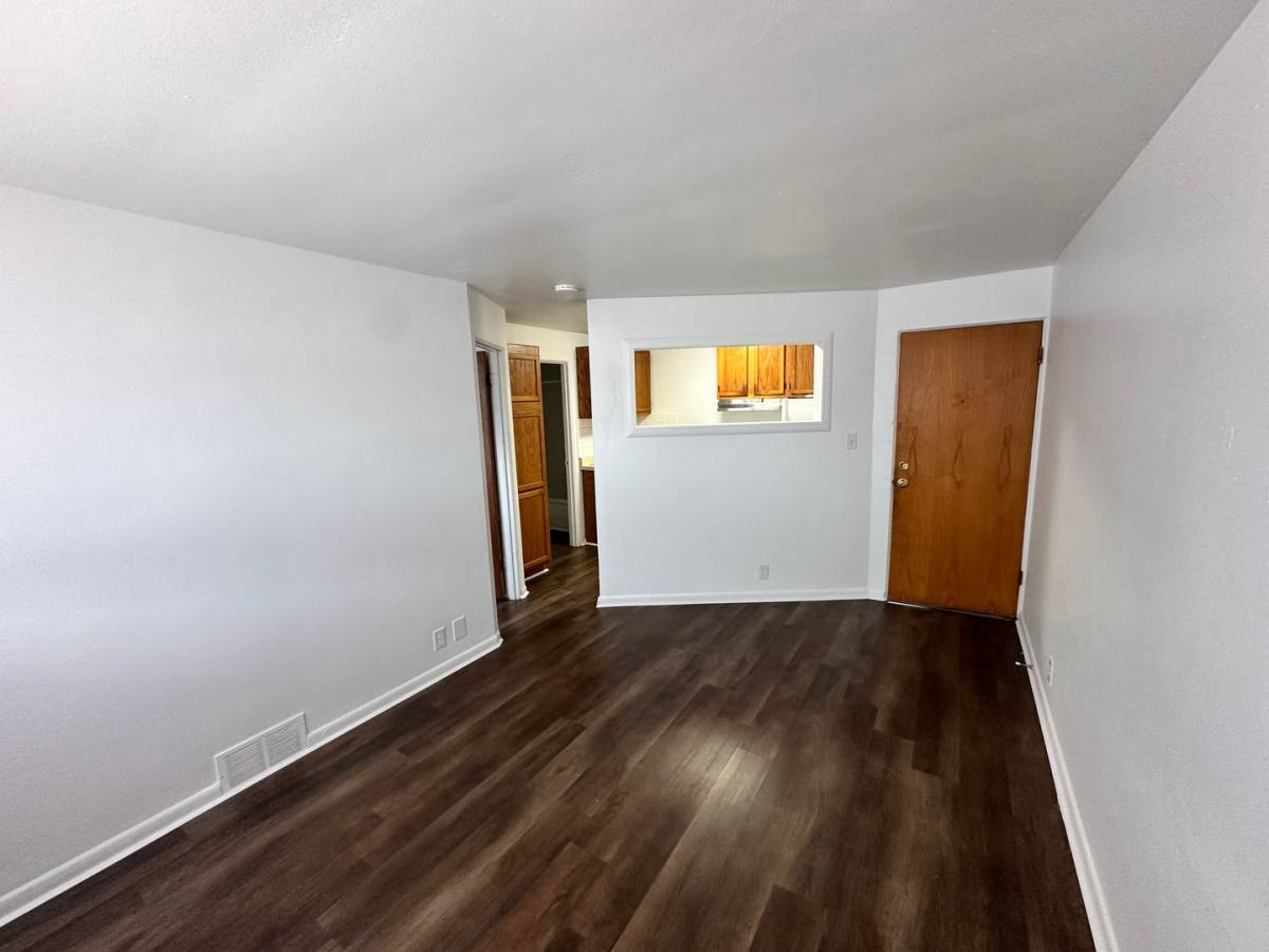 Apartment for rent at 1209 N St, Peoria, IL 61606
