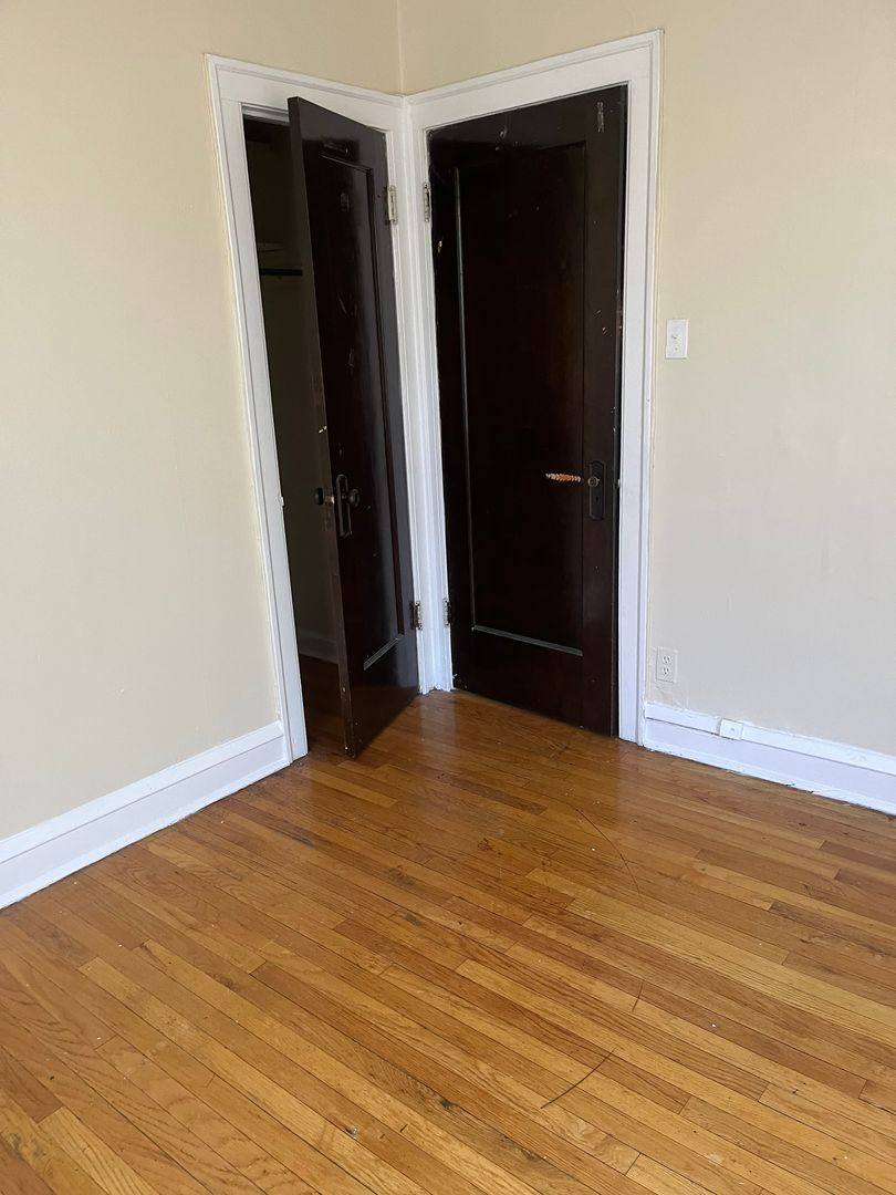 Apartment for rent at 8104-06 S Vernon Ave 415-21 E, Chicago, IL 60619